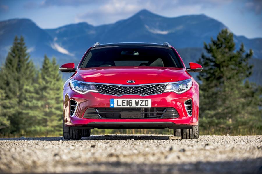  Kia Optima Sportswagon GT Line 2016 года  (UK) (фото 6 из 31)